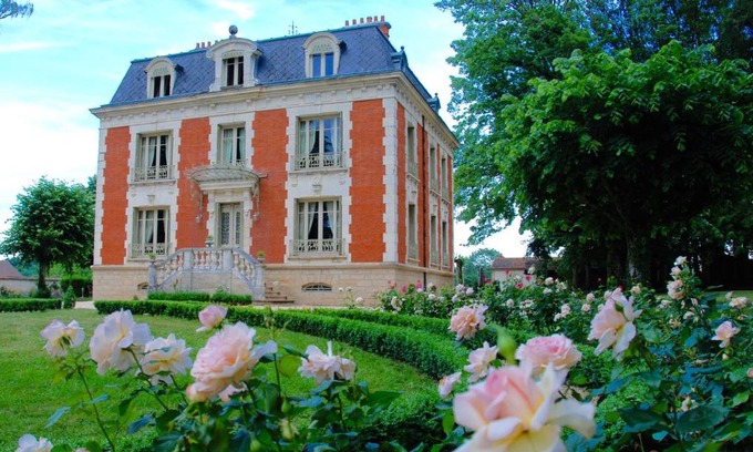 Saint-Christophe-en-Brionnais House | Château de la Chaix