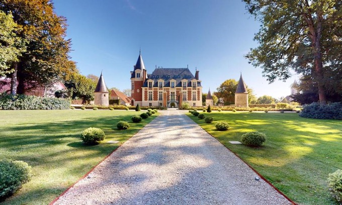 Aulnoy Bed & Breakfast | Château de Bonaventure