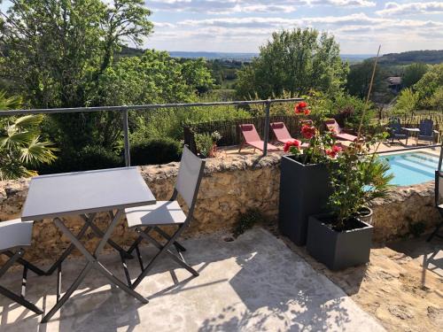 Belves-de-Castillon House | Château Haut-Clarise