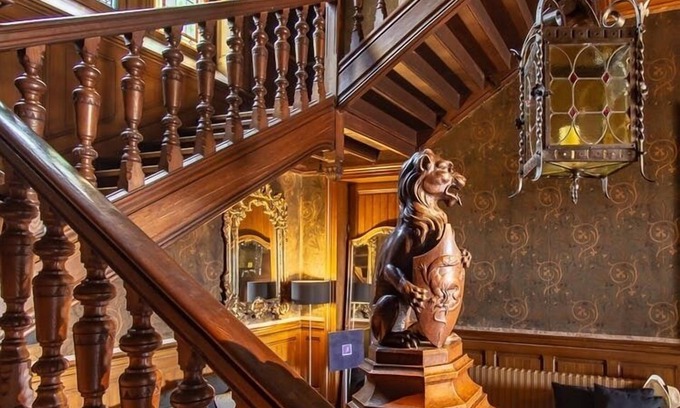 Saint-Front-de-Pradoux Hotel | Château La Thuilière