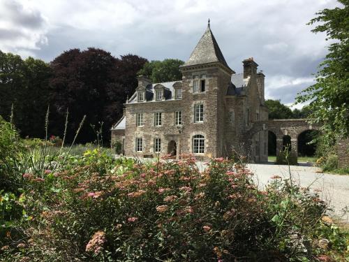 Augan House | Château Ville Voisin