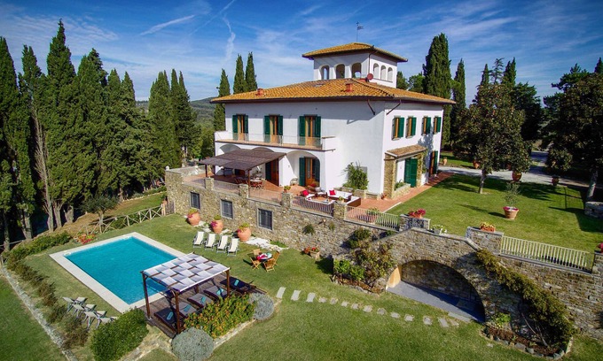 San Casciano in Val di Pesa Villa | Charming Villa Torre in Chianti, 8 ensuite bedrooms, pool, Florence, Wi-Fi, A/C.