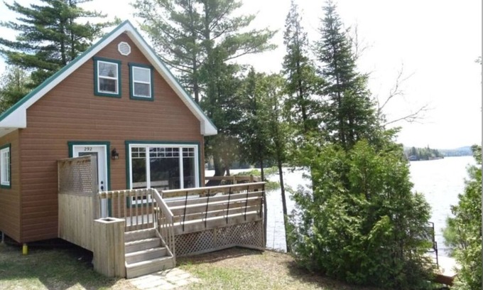 Adstock Ski Chalet | Chalet à Louer au Bord de L'eau - Lac du Huit