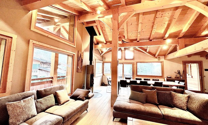 Les Praz-de-Chamonix Ski Chalet | Chalet 5 5 Chambre en Suite Sauna Jacuzzi