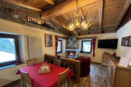 Courmayeur Ski Chalet | Chalet Chez Louis - Alpine Charm with Mont Blanc View & Ski Access