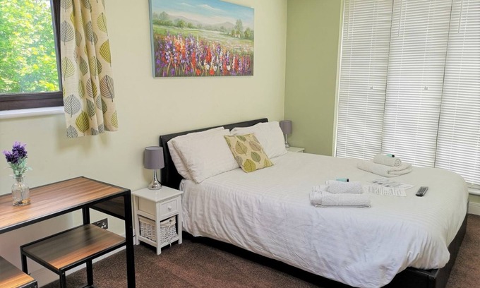 Streatley Ski Chalet | Chalet Cottages - Tate Cottage