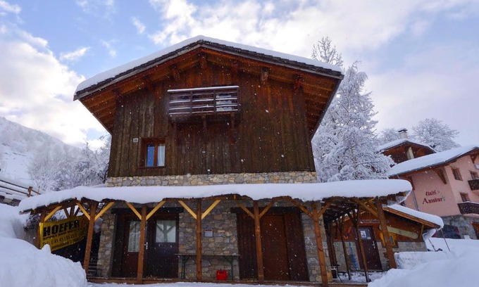 Le Bettaix Bed & Breakfast | Chalet Orchis -Wohnen am Skilift in Le Bettaix