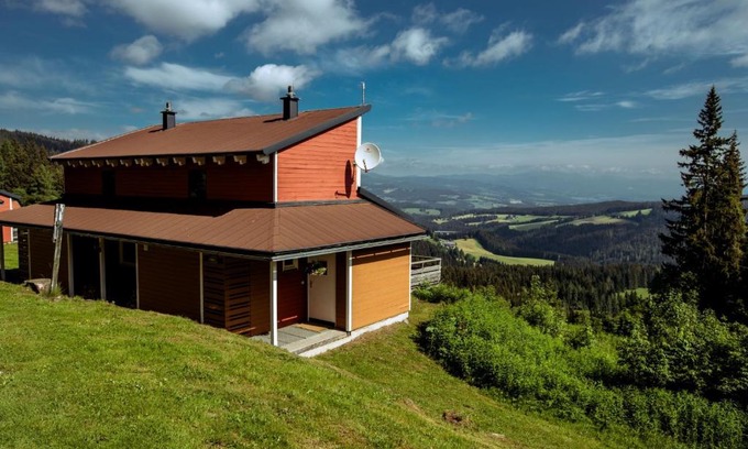 Pack House | Chalet Hebalm