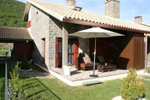 Gavin House | Chalet Hot tub EVcharger Formigal 30min BBQ