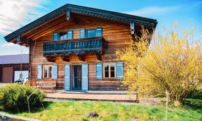 Ostermiething Ski Chalet | Chalet im Grünen in Seenähe