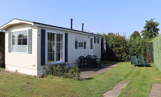 Udenhout Ski Chalet | Chalet in Duinhoeve with Van Gogh Style