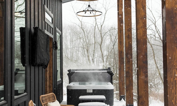 Swanton Ski Chalet | Chalet in the Orchard;Romance, Luxury, Relaxation -Movie theater, Sauna, Hot tub