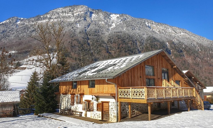 Entremont Ski Chalet | Chalet Jamoo, an authentic renovated farmhouse in the heart of the Aravis mountains