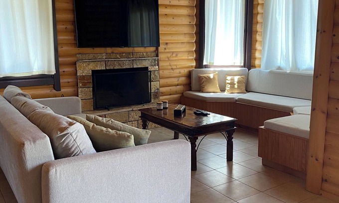 Zitsa Ski Chalet | Chalet Klimatia - Beautiful wooden maisonette with fireplace