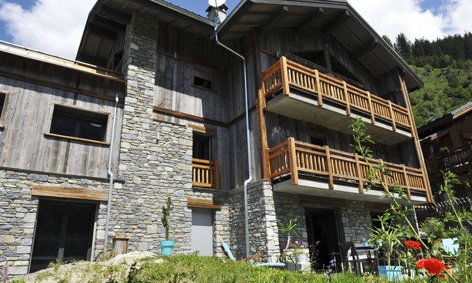 Champagny-en-Vanoise Ski Chalet | CHALET L' OURS BLANC FOR 6 PERSONS WITH Sauna, heated Jacuzzi, SPA