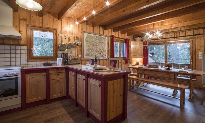 La Perriere Ski Chalet | Chalet La Tania, 3 bedrooms, 13 persons