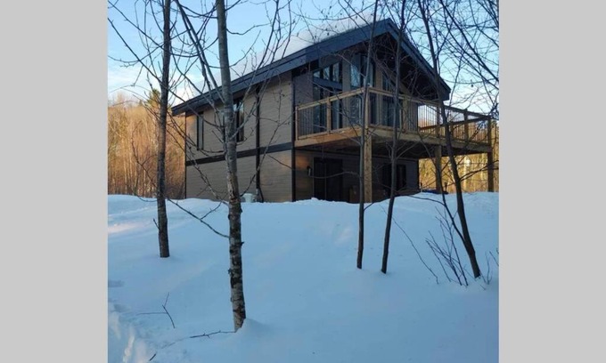 Saint-Alphonse-Rodriguez Ski Chalet | Chalet le Caribou- Chalets Galaxia