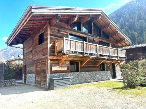 Chamonix-Mont-Blanc Ski Chalet | Chalet le petit Nicolas, jacuzzi, vue Mont Blanc