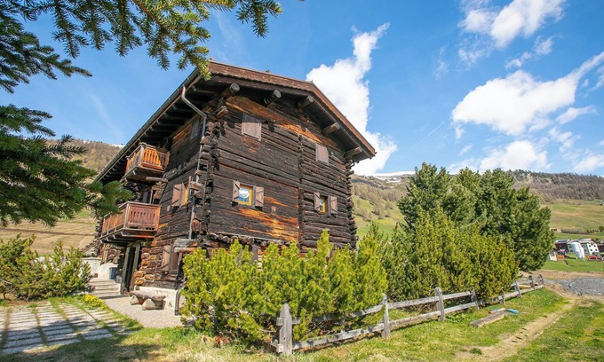 Livigno Ski Chalet | Chalet Lidia Ski in-Ski out 50m, Livigno, Italy