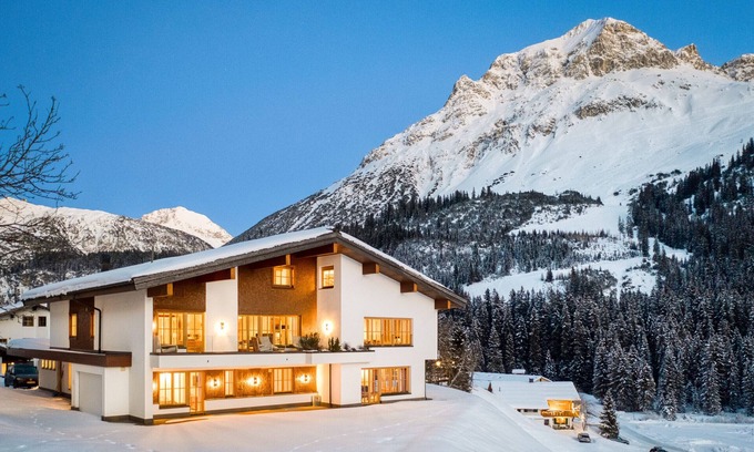 Zug Ski Chalet | Chalet Lilly - Luxury