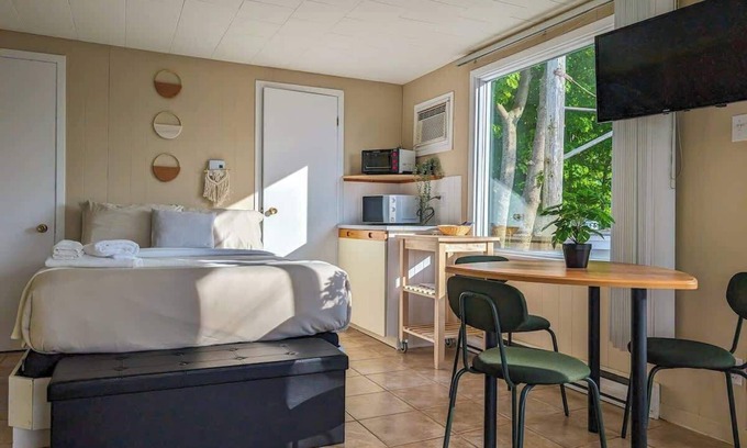 Cap-Saint-Ignace Ski Chalet | Chalet Loft #12 - Relaxing getaway with Wifi & AC
