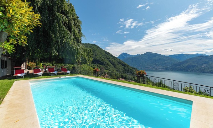 Naggio Villa | Chalet Miralago, Plesio, Italy