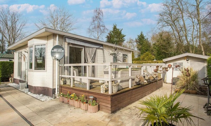 Hoek Ski Chalet | Chalet near De Braakman Nature Reserve