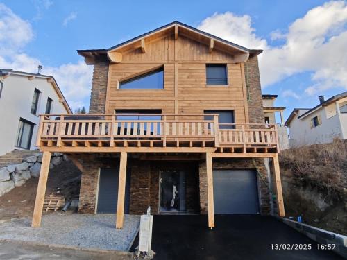 Egat Ski Chalet | Chalet NEUF Jacuzzi Terrasse Salle jeux proche Font Romeu
