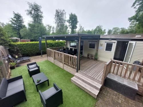 Sumar Ski Chalet | Chalet op vakantiepark Bergumermeer
