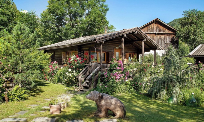 Forno di Zoldo Ski Chalet | Chalet 'Orserose La Bilancia' with Mountain View, Shared Terrace and Wi-Fi
