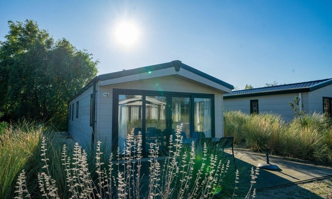 Municipality of Hellevoetsluis House | Chalet with 2 bedrooms and a dishwasher