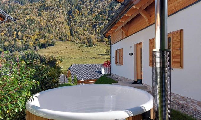 Donnersbachwald Ski Chalet | Chalet with hottub, sauna and large terrace