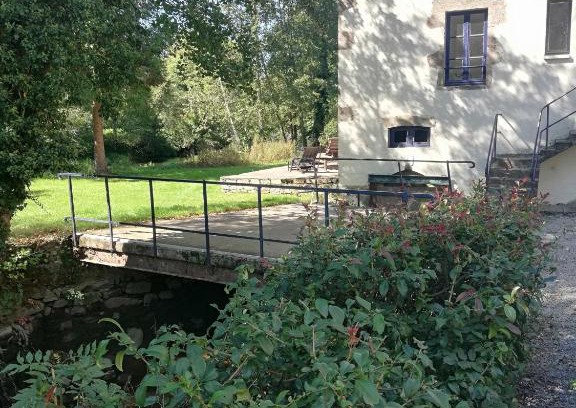 Pionnat House | Chambre d'hôte Moulin du Breuil.