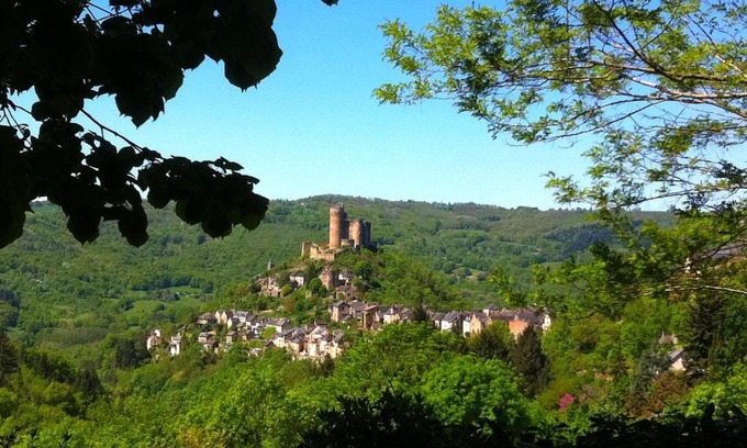Najac House | Chambre d hôtes avec 2 petits déjeuners ou Gîte