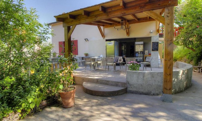 Alando Bed & Breakfast | Chambre d'hôtes couvent d'Alando