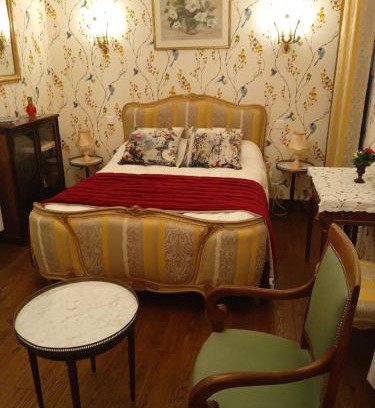 Villedomer Apartment | Chambre d'hôtes LA BELLE SAISON