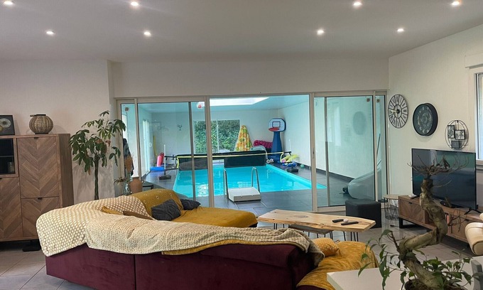 Irvillac Bed & Breakfast | Chambre Dans une Maison Avec Piscine au Calme D'irvillac