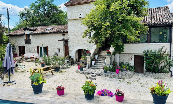 Flaujac-Poujols Bed & Breakfast | Chambre Dhôtes Flore des Pradelles Lavande