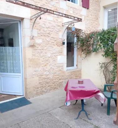 Langon Apartment | Chambre-studio avec coin repas - 45m2