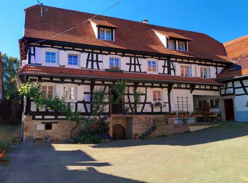 Hunspach Bed & Breakfast | Chambres d'hôtes Sabine Billmann