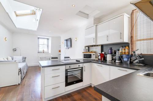 The City of London Apartment | Chancery's Loft Private Apartment
