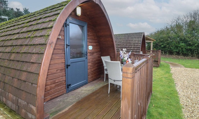 Spalding Cottage | CHANTELLES, pet friendly, with a garden in Holbeach