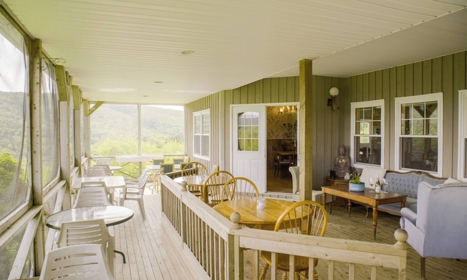 North River Bridge Hotel | Chanterelle Country Inn & Cottages
