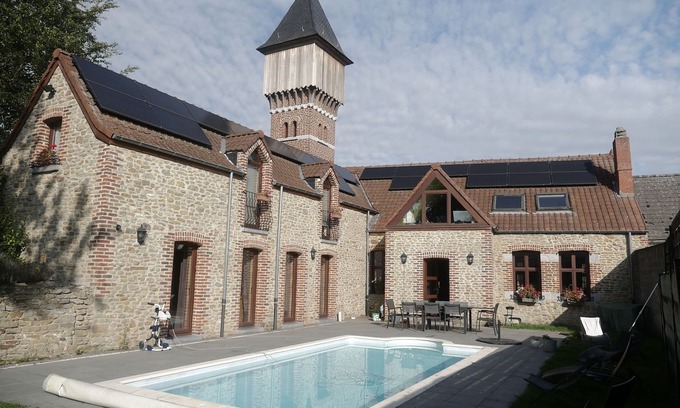 Roucourt Cottage | Character house with private heated swimming pool not overlooked and jacuzzi