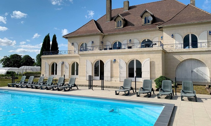 La Reunion Villa | Character villa with large swimming pool in a peaceful setting 5 minutes from amenities