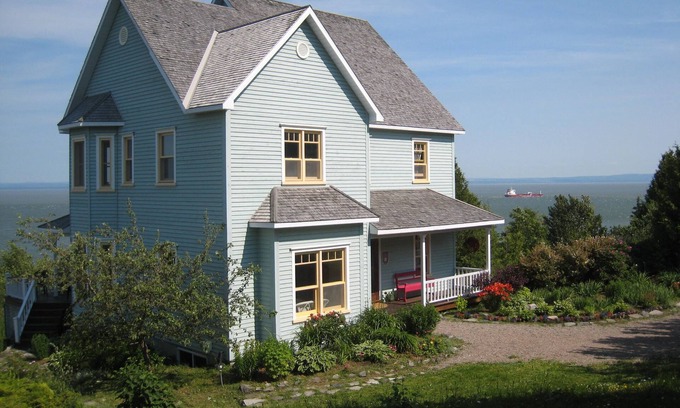 Saint Irenee House | CHARLEVOIX BEAUTIFUL LARGE VICTORIAN HOUSE BY THE ST LAWRENCE RIVER