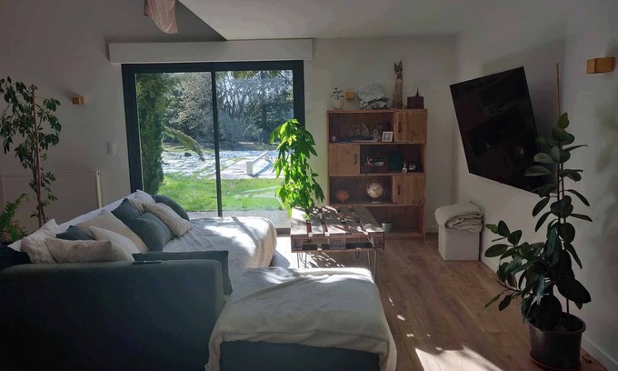 Saint-Laurent-les-Eglises House | Charming country villa with swimming pool