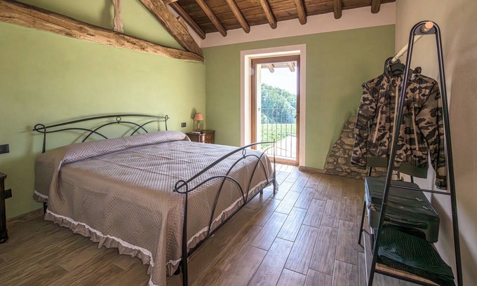 Gavi Bed & Breakfast | Charming Alessandria Retreat with Queen-sized Bed & Outdoor Pool