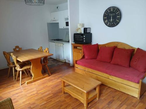 Vignec Apartment | Charmant 2 Pièces pour 6 Personnes avec Piscine à Vignec, Proche Saint-Lary-Soulan - FR-1-504-101