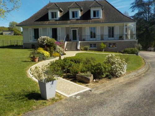 Saint-Brice-sur-Vienne Apartment | CHARMANT APPARTEMENT DANS MAISON DE CARACTERE
